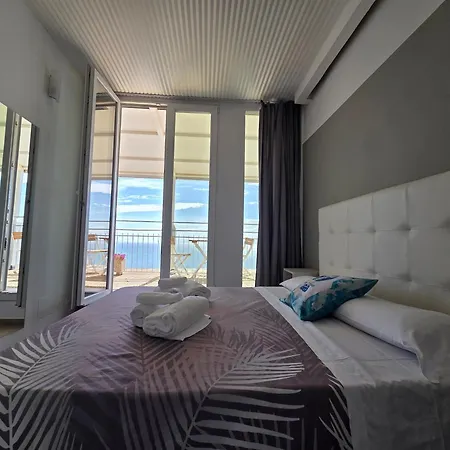 Bed & Breakfast Torre Azzurra - Rooftop Sea View Follonica