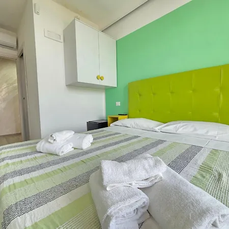 Torre Azzurra - Rooftop Sea View Bed & Breakfast Follonica