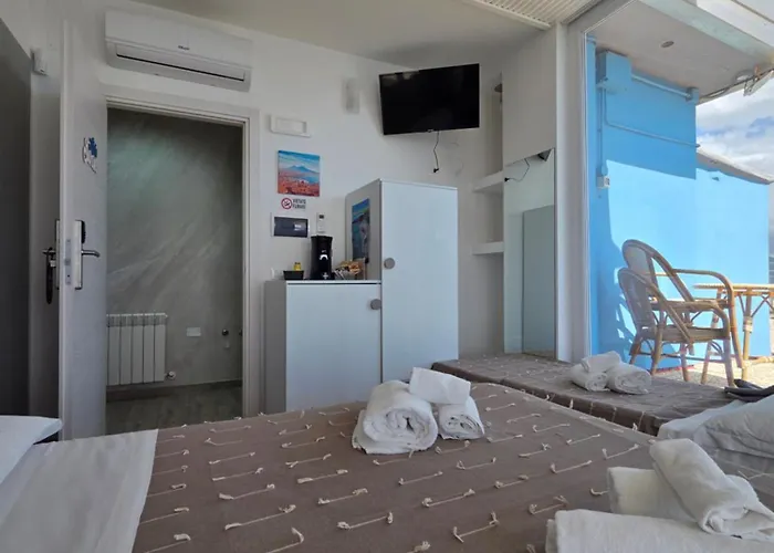 Torre Azzurra - Rooftop Sea View Nocleg ze śniadaniem Follonica