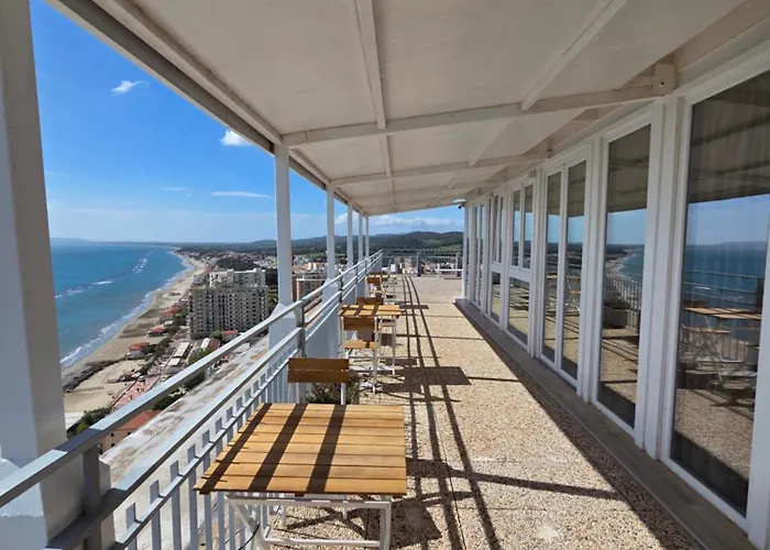 Torre Azzurra - Rooftop Sea View Follonica