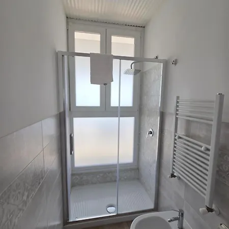 Torre Azzurra - Rooftop Sea View * フォッローニカ